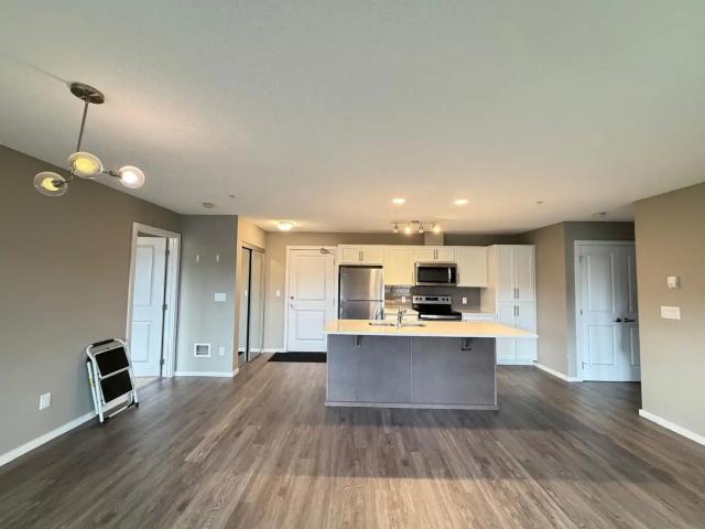 FOR RENT – 2 Bed+2 Bath Corner Unit Apartment, Windermere, Edmonton SW