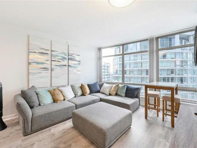 For Rent 2 Bedroom Condo Coal Harbour BC DLS102844580