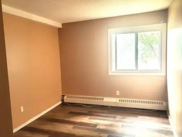 For Rent 2 Bedroom Condo Cold Lake AB DS104106717