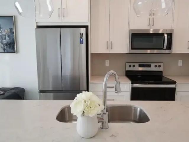 For Rent 2 Bedroom Condo Calgary AB DLS100600408