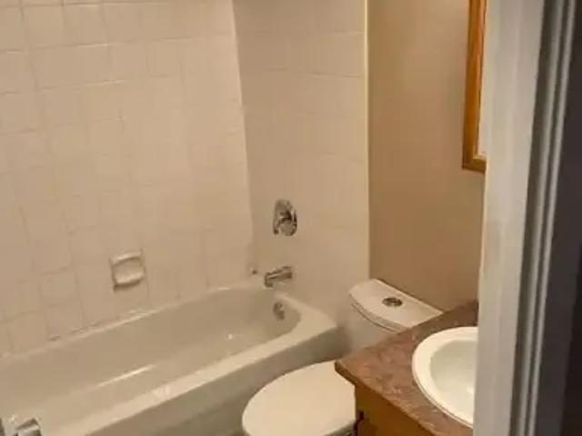 For Rent 2 Bedroom Condo Calgary AB DLS102752322