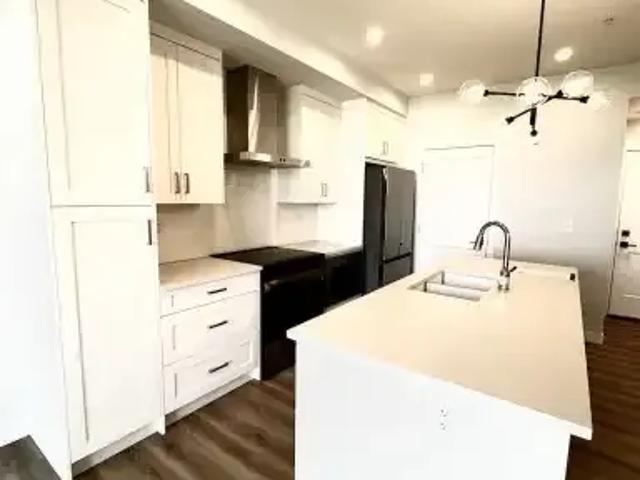 For Rent 2 Bedroom Condo Calgary AB DLS102845694