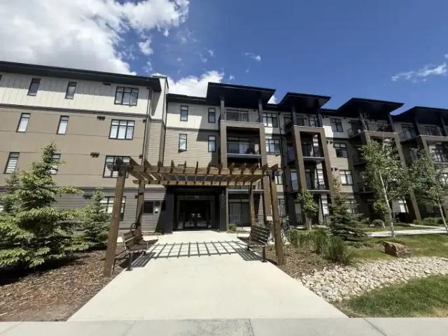 For Rent 2 Bedroom Condo Calgary AB DLS103011841