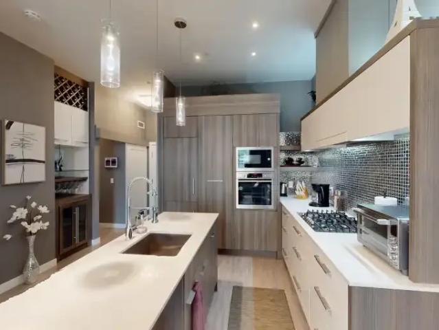 For Rent 2 Bedroom Condo Calgary AB DLS103011862
