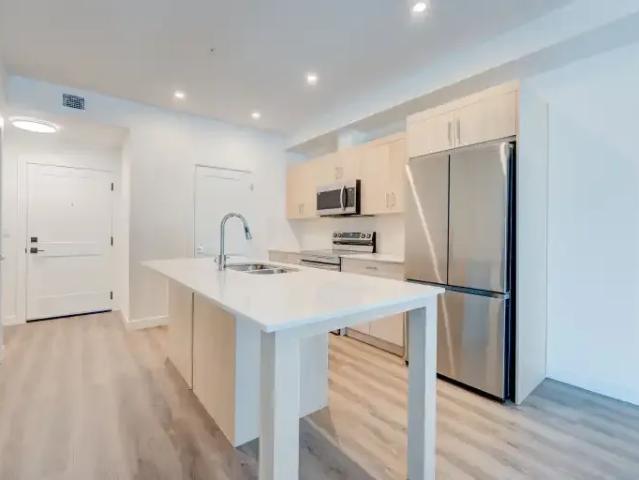 For Rent 2 Bedroom Condo Calgary AB DLS103030686