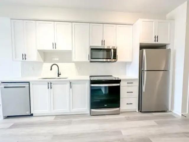 For Rent 2 Bedroom Condo Calgary AB DS102339058