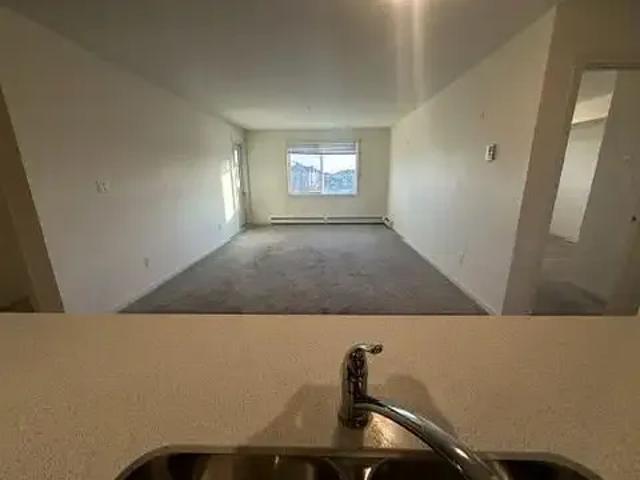 For Rent 2 Bedroom Condo Calgary AB DS102658551