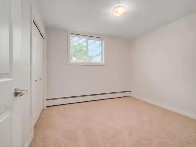 For Rent 2 Bedroom Condo Calgary AB DS102658520
