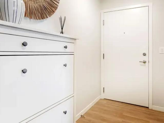 For Rent 2 Bedroom Condo Calgary AB DS102658521