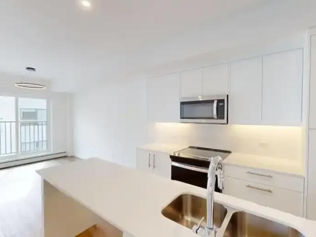 For Rent 2 Bedroom Condo Calgary AB DS102846557