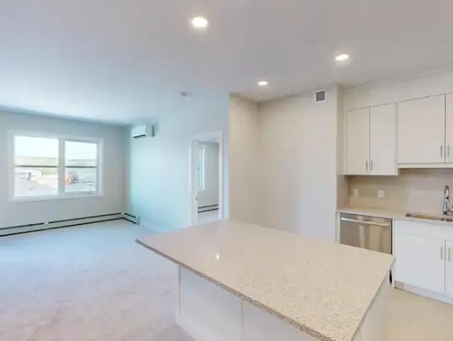 For Rent 2 Bedroom Condo Calgary AB DS102846509