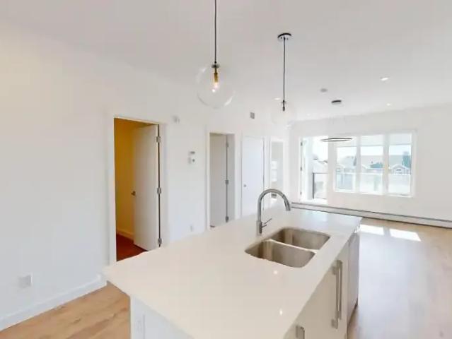 For Rent 2 Bedroom Condo Calgary AB DS102846511