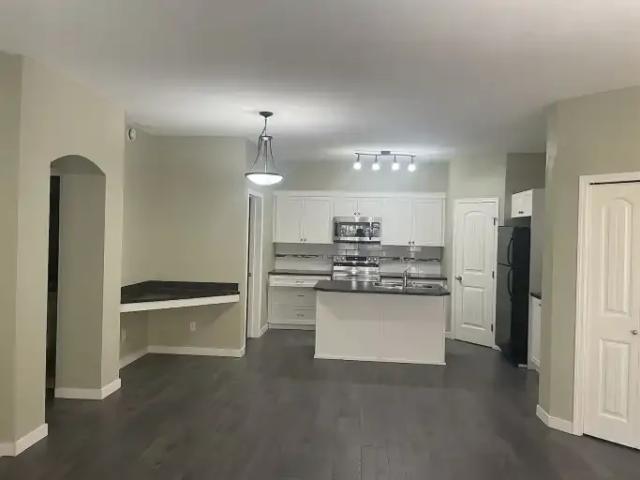For Rent 2 Bedroom Condo Calgary AB DS102914712