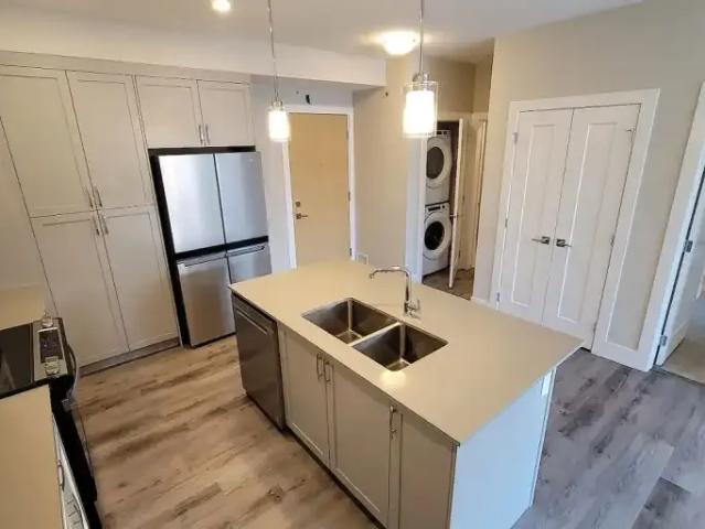 For Rent 2 Bedroom Condo Calgary AB DS103090929
