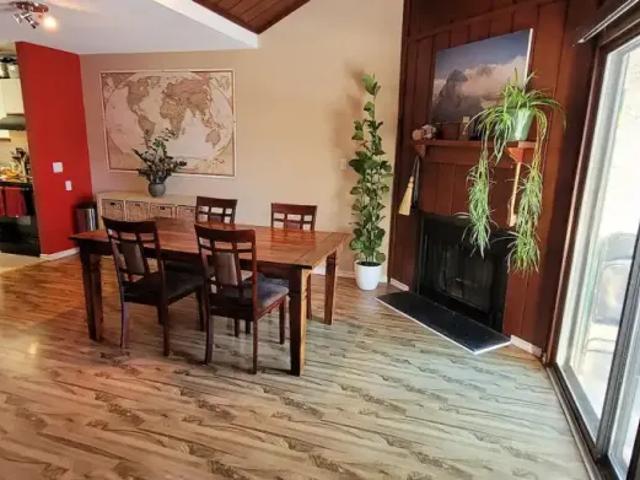 For Rent 2 Bedroom Condo Calgary AB DS103322075