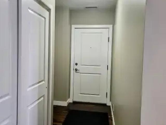For Rent 2 Bedroom Condo Calgary AB DS103410763