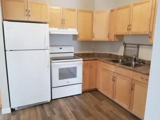 For Rent 2 Bedroom Condo Calgary AB DS103542182