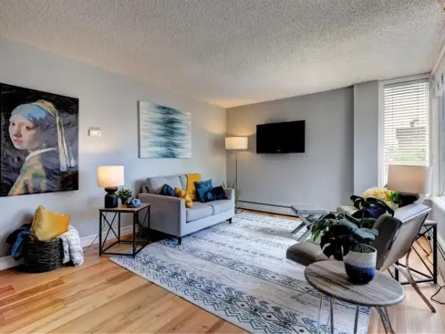 For Rent 2 Bedroom Condo Calgary AB DS103739775