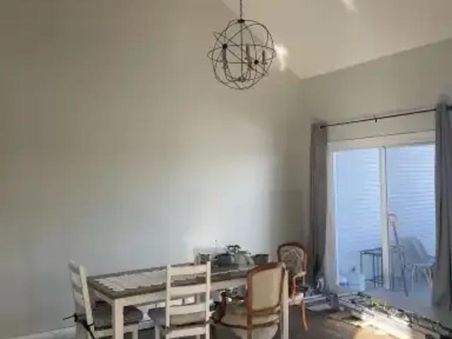 For Rent 2 Bedroom Condo Calgary AB DS103840217
