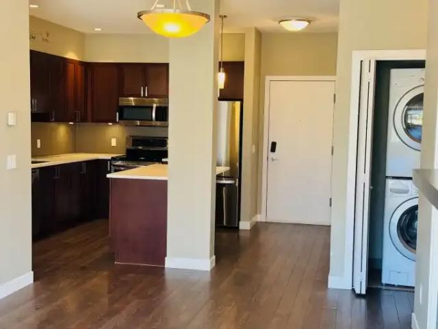 For Rent 2 Bedroom Condo Calgary AB DS104178963