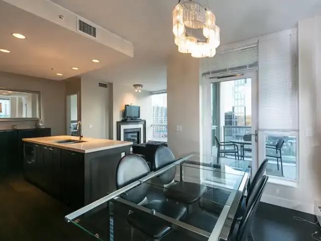 For Rent 2 Bedroom Condo Calgary AB DS104179724