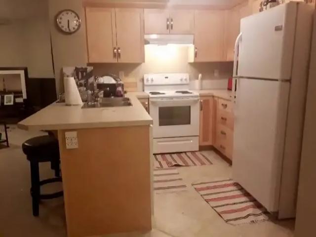 For Rent 2 Bedroom Condo Calgary AB DS104179884