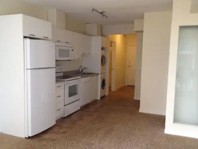 For Rent 2 Bedroom Condo Calgary AB DS104179952