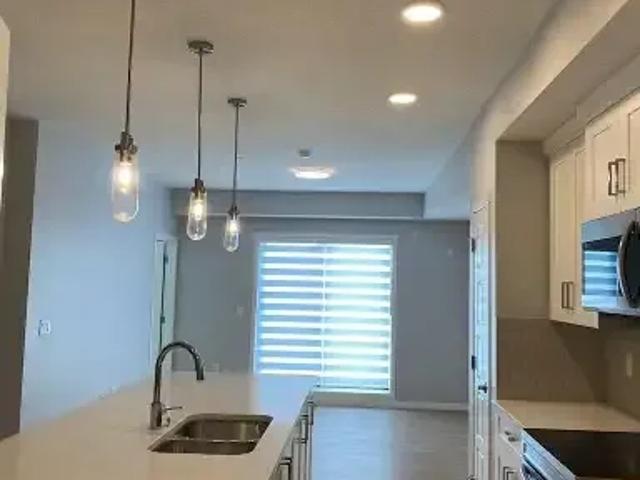 For Rent 2 Bedroom Condo Calgary AB DS104180539
