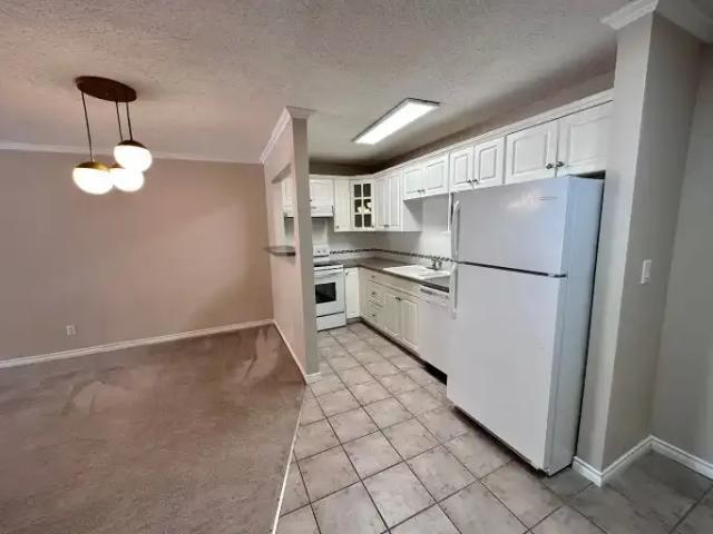 For Rent 2 Bedroom Condo Calgary AB DS104180630