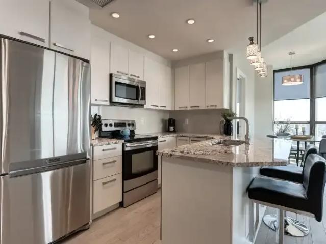 For Rent 2 Bedroom Condo Calgary AB DS104180844
