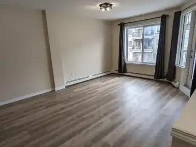 For Rent 2 Bedroom Condo Calgary AB DS104180885