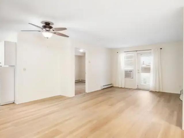 For Rent 2 Bedroom Condo Calgary AB DS104180827