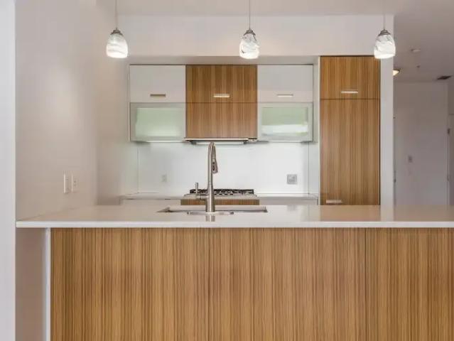 For Rent 2 Bedroom Condo Calgary AB DS104181072