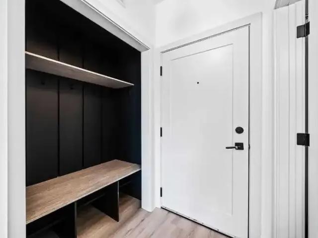 For Rent 2 Bedroom Condo Calgary AB DS104181141