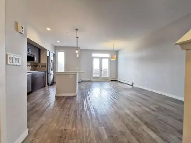 For Rent 2 Bedroom Condo Calgary AB DS104181185
