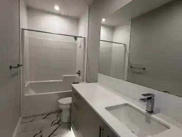 For Rent 2 Bedroom Condo Calgary AB DS104181295