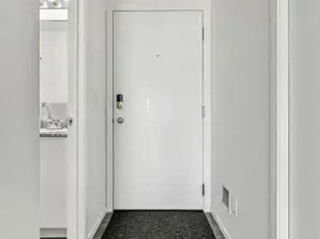 For Rent 2 Bedroom Condo Calgary AB DS104182062