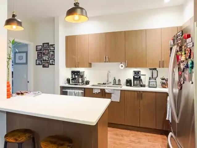 For Rent 2 Bedroom Condo Calgary AB DS104182838