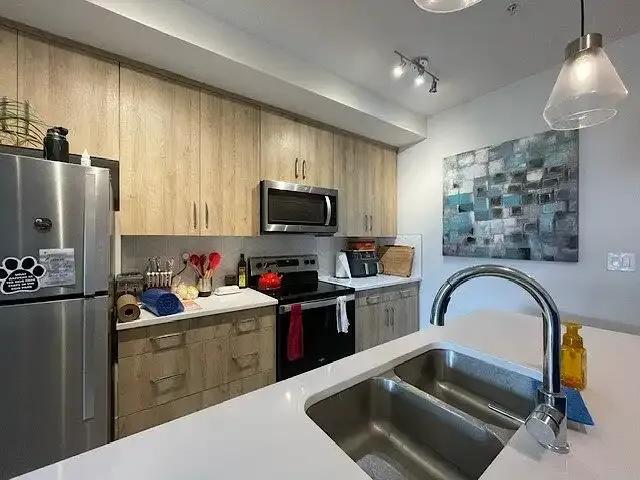 For Rent 2 Bedroom Condo Calgary AB DS104257195