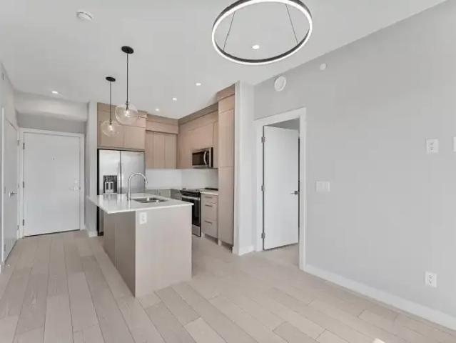 For Rent 2 Bedroom Condo Calgary AB DS104224457