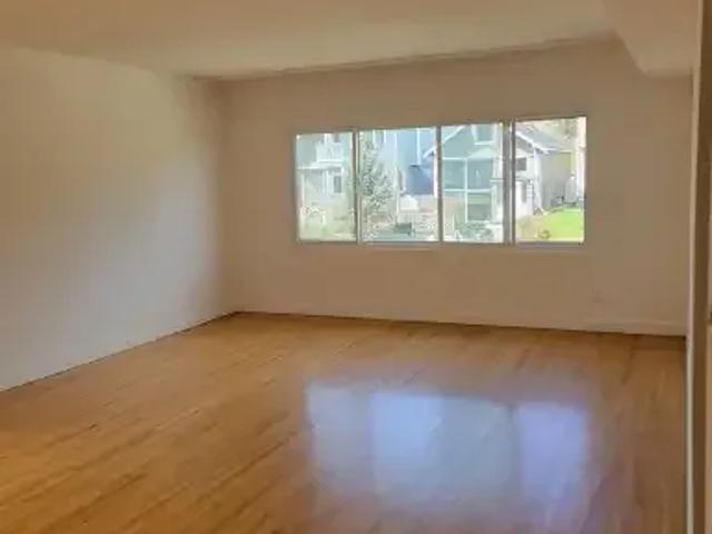 For Rent 2 Bedroom Condo Calgary AB DS104362624