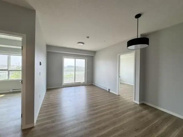 For Rent 2 Bedroom Condo Calgary AB DS104322297