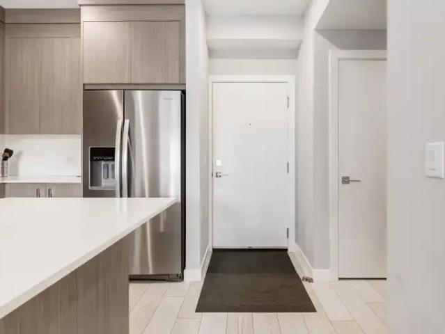 For Rent 2 Bedroom Condo Calgary AB DS104470646