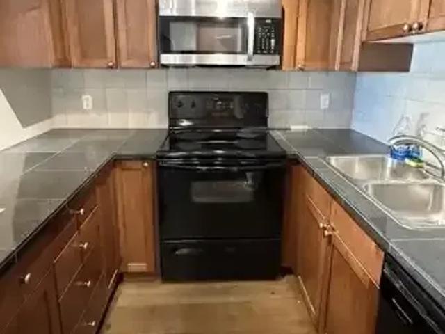 For Rent 2 Bedroom Condo Calgary AB DS104401381