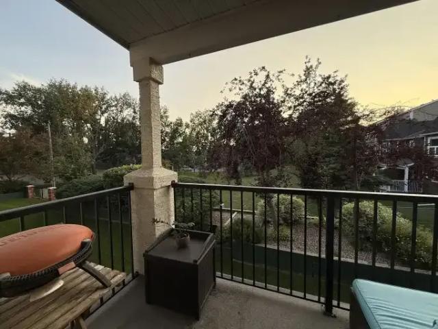 For Rent 2 Bedroom Condo Calgary AB DS104401651