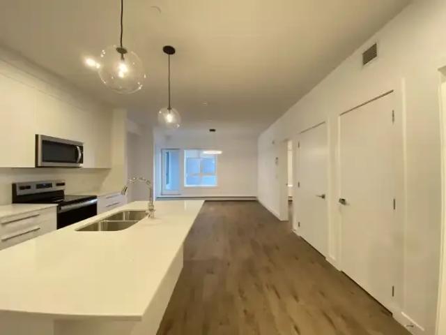 For Rent 2 Bedroom Condo Calgary AB DS104401625