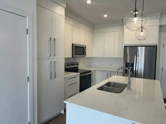 For Rent 2 Bedroom Condo Calgary AB DS104434203