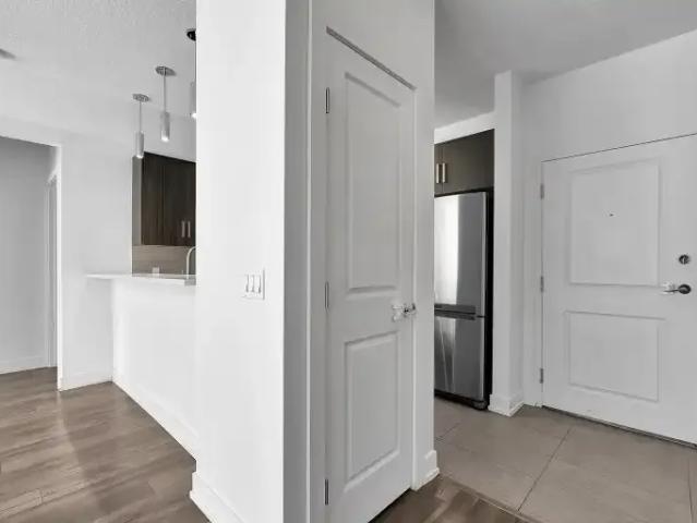 For Rent 2 Bedroom Condo Calgary AB DS104434235