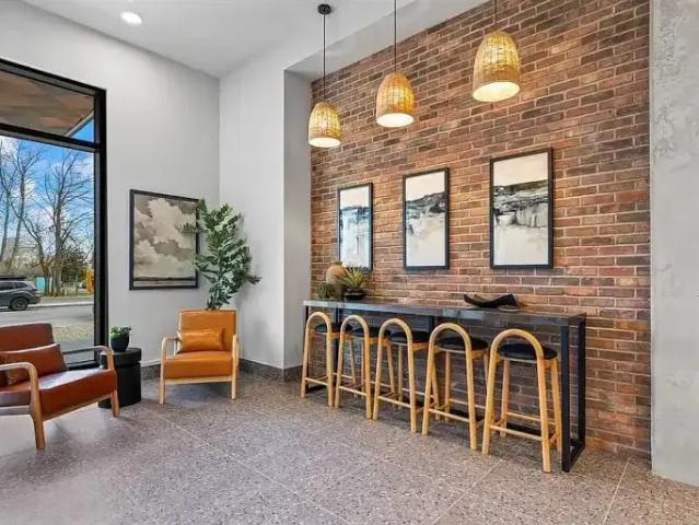 For Rent 2 Bedroom Condo Calgary AB DS104506884