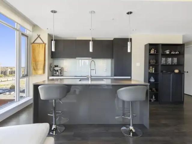 For Rent 2 Bedroom Condo Calgary AB DS104782781